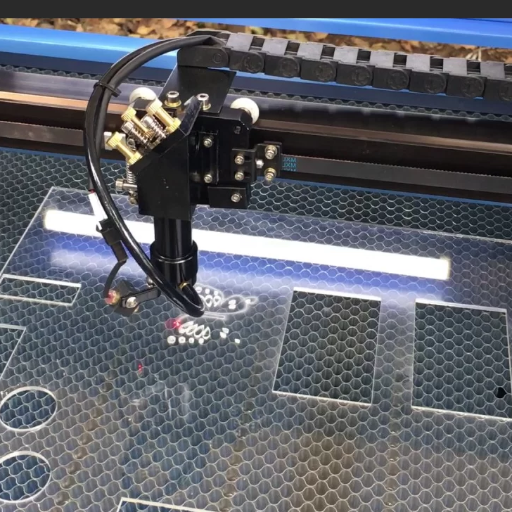 How to operate an acrylic laser cutting machine safely?