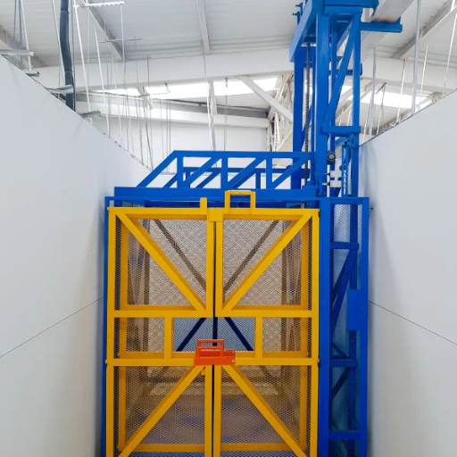How to maintain and troubleshoot a cargo lift?