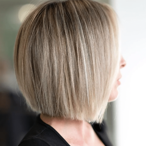 How can I look attractive with short hair?