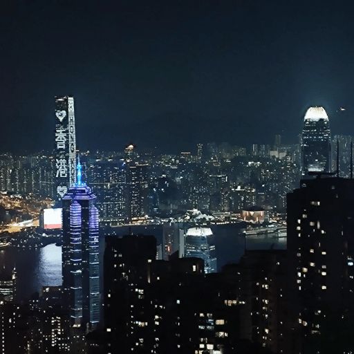How long should I stay to maximize my Hong Kong vacation package