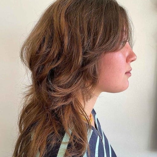 How to style a jellyfish haircut curly hair for different occasions?