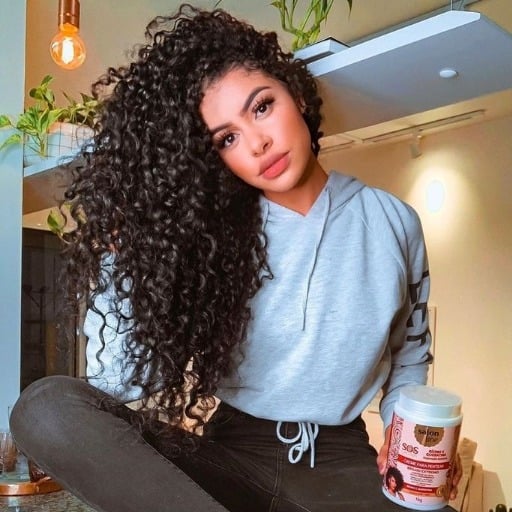 How can I achieve sleek, straight Latina hairstyles?