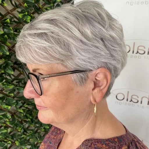 Short hairstyles for women over 60 with fine hair round face