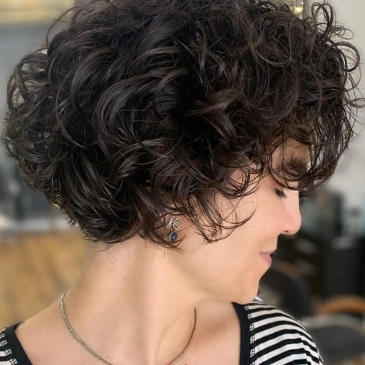 How to maintain and style short hairstyles for naturally wavy hair over 50?
