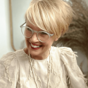 How to Incorporate Bangs into Hairstyles for Women Over 60