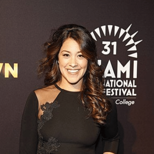 Gina Rodriguez Opens Up About Her Weight Loss Journey in 2024(04)