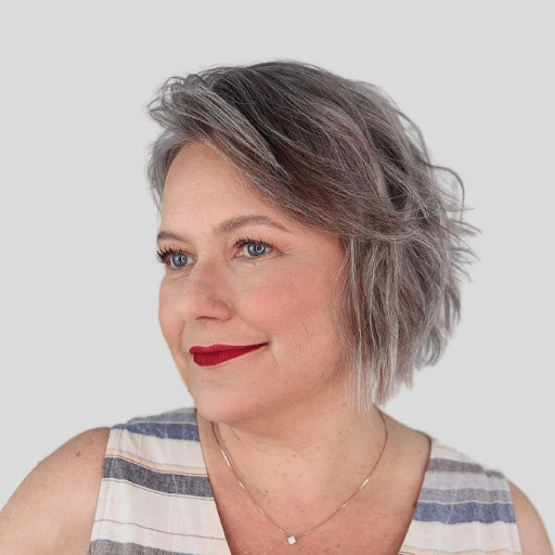 What Makes Layered Bob Ideal for Women Over 60