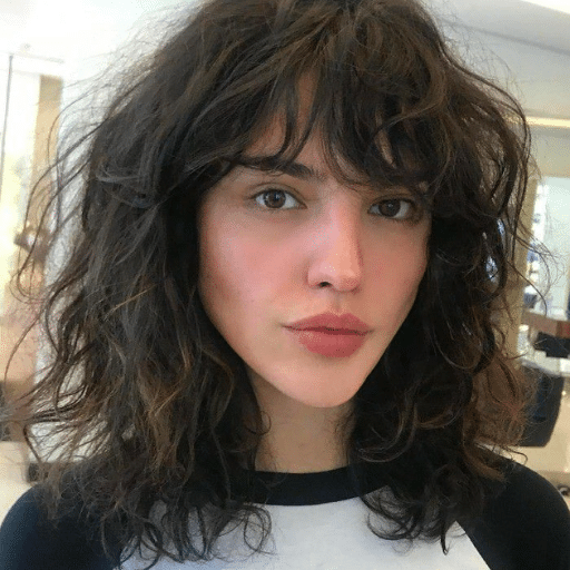 What are the best haircuts for wavy shoulder-length hair