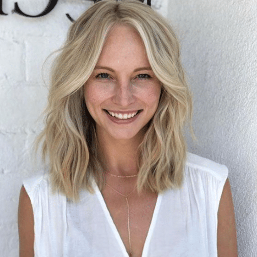 What are the most popular hair styles over 40 in TikTok?