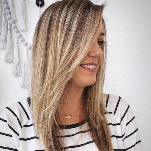 Which hairstyles can make women over 50 with thin hair look younger?