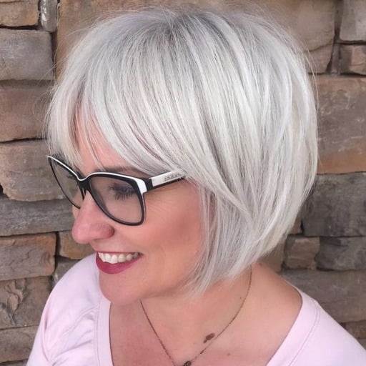 What layering techniques work best for medium-length thin hair?