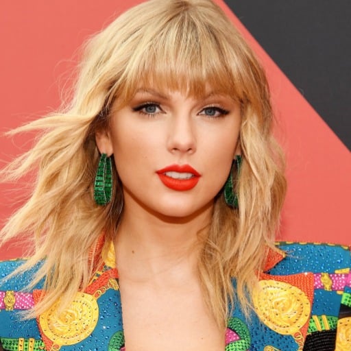 What is Taylor Swift's natural hair color?