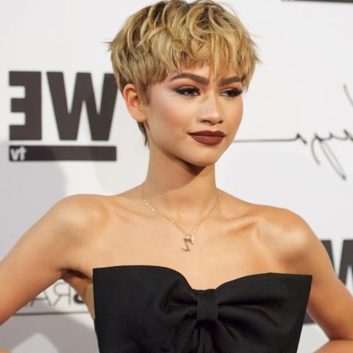 How to maintain a thick hair short bob haircut?