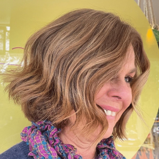 How Can Older Women Choose the Right Hair Colours?