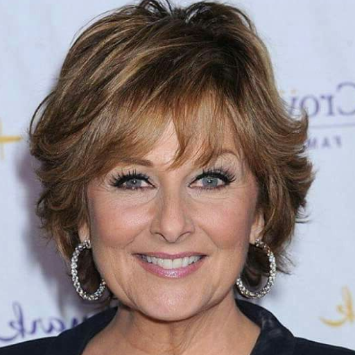 What Is the Best Hairstyle for a 60-Year-Old Woman Short