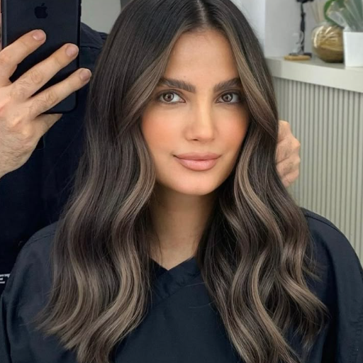 What are the Top Trendy Haircuts to Try in 2025?