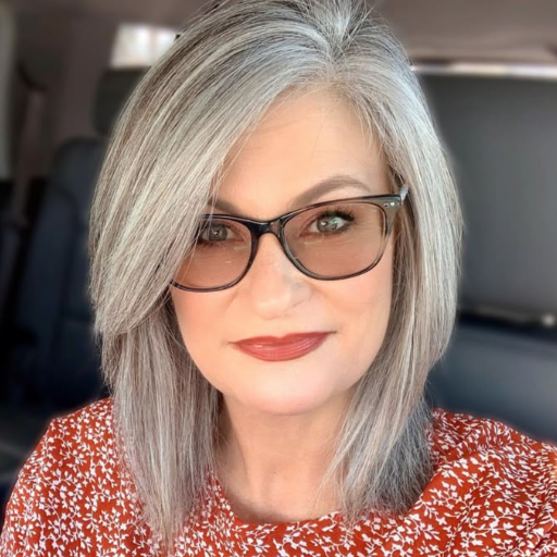 What are the best short hairstyles grey hair over 50?