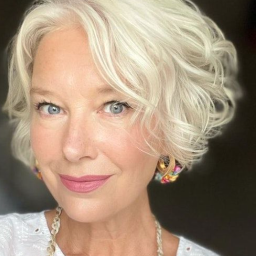 Which Low-Maintenance hair styles for thin hair over 60?