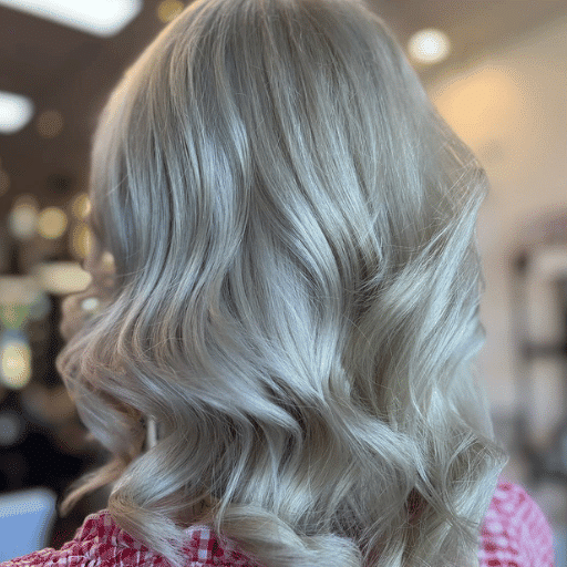 What Is the Most Flattering Hair Length for over 50？