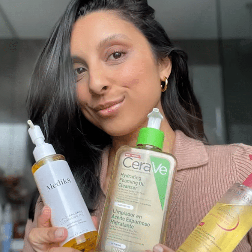 What is a Cleansing Oil and How Does it Work?