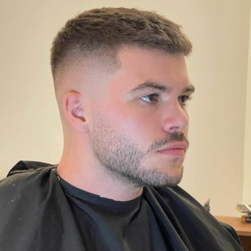 Trendy Short Haircuts for Men with Straight Hair