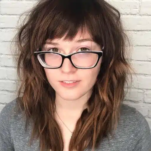 Trendy Shaggy Hairstyles for Older Women